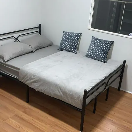 Comfy Apt With Skyline Front View Mins Away From Nyc Jersey City Exterior photo